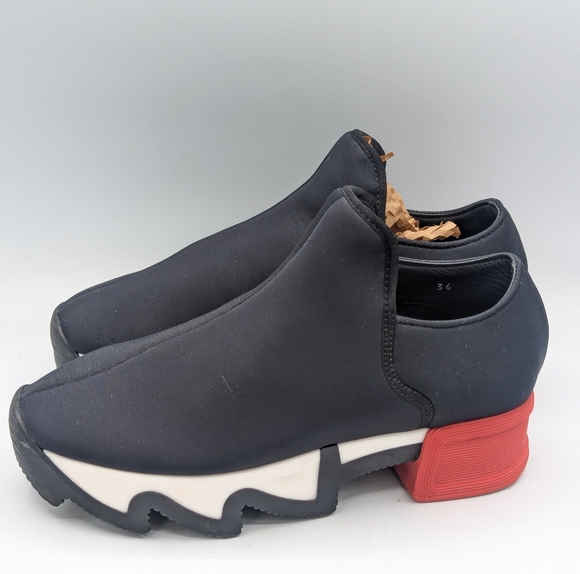 iriNYC Shoes - iRi NYC Wes Low Top Sneaker Sz 36